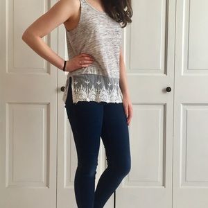 DETAILED GRAY TANK TOP